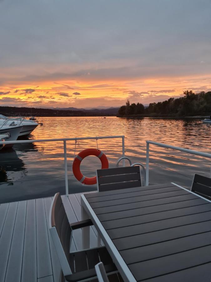 Camping Italia Lido カステッレット・ソプラ・ティチーノ エクステリア 写真