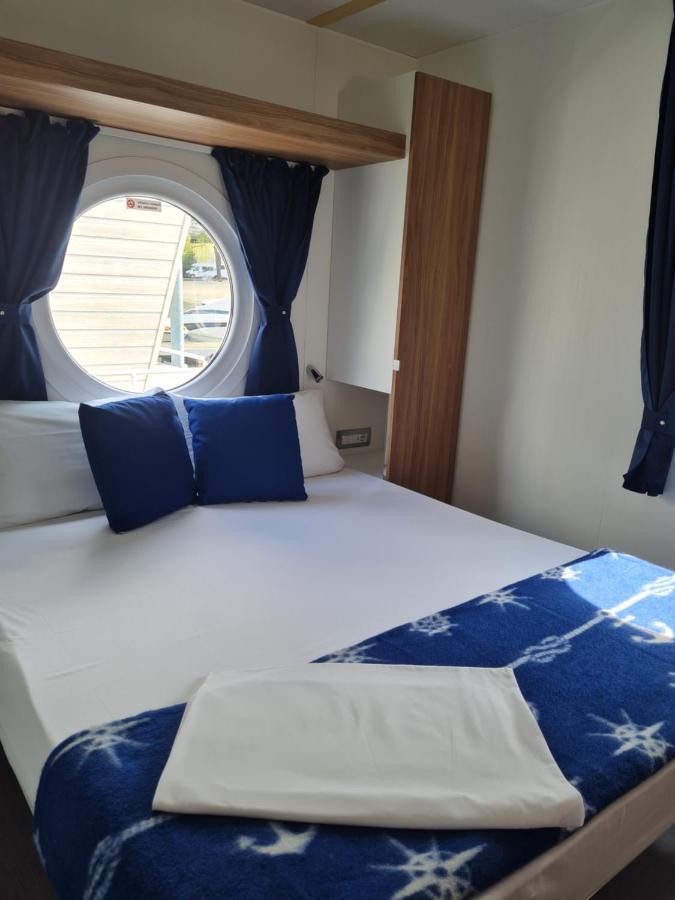 Camping Italia Lido カステッレット・ソプラ・ティチーノ エクステリア 写真