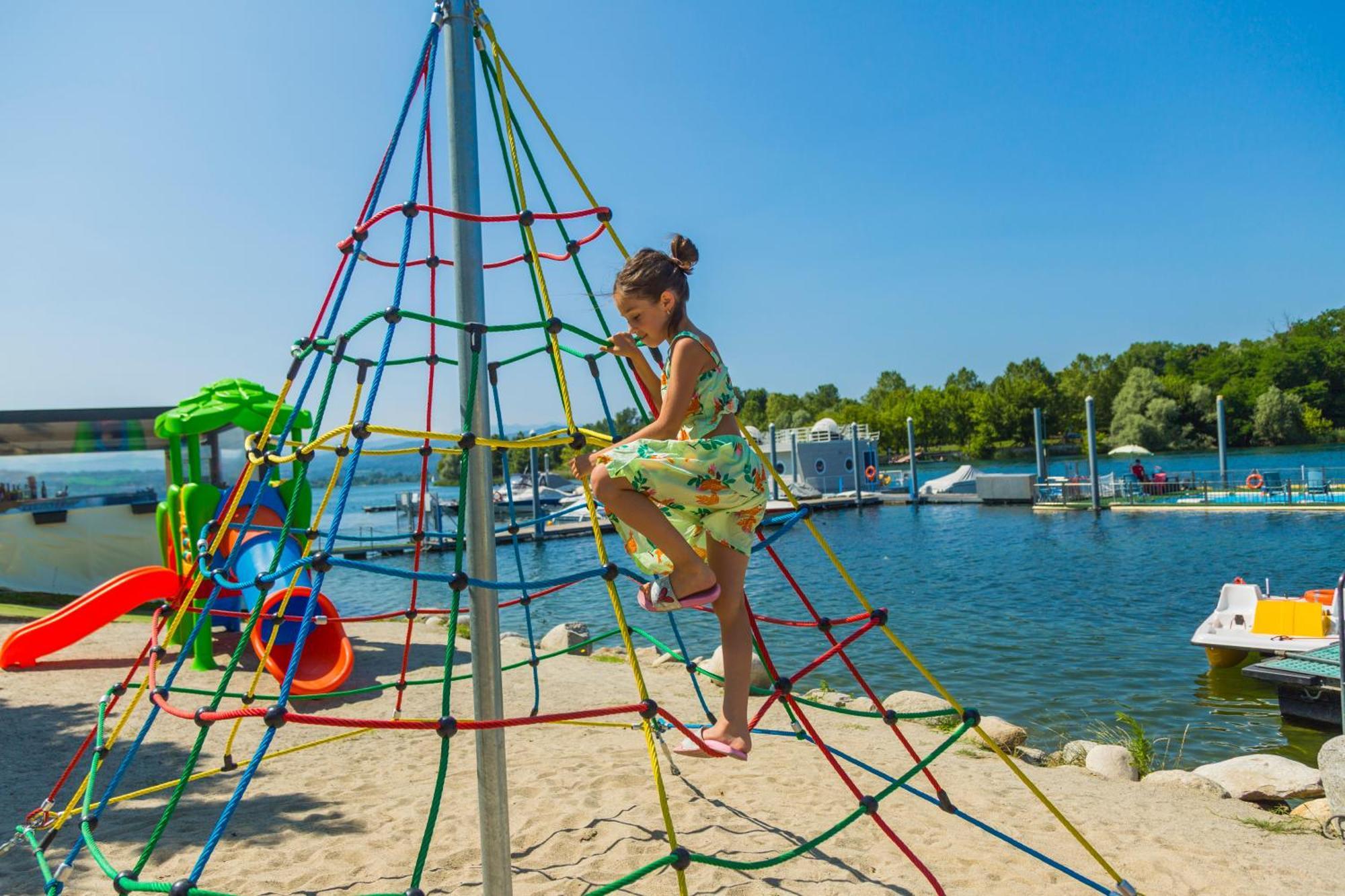 Camping Italia Lido カステッレット・ソプラ・ティチーノ エクステリア 写真