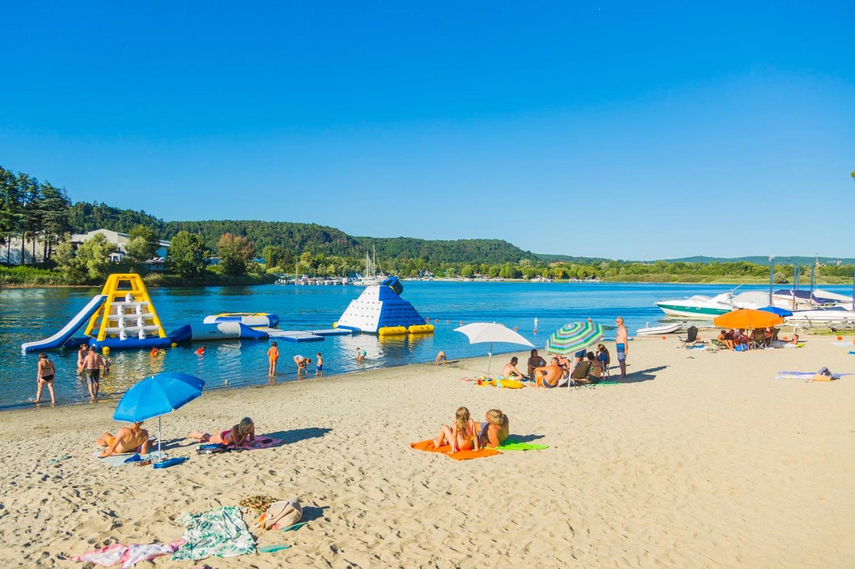 Camping Italia Lido カステッレット・ソプラ・ティチーノ エクステリア 写真