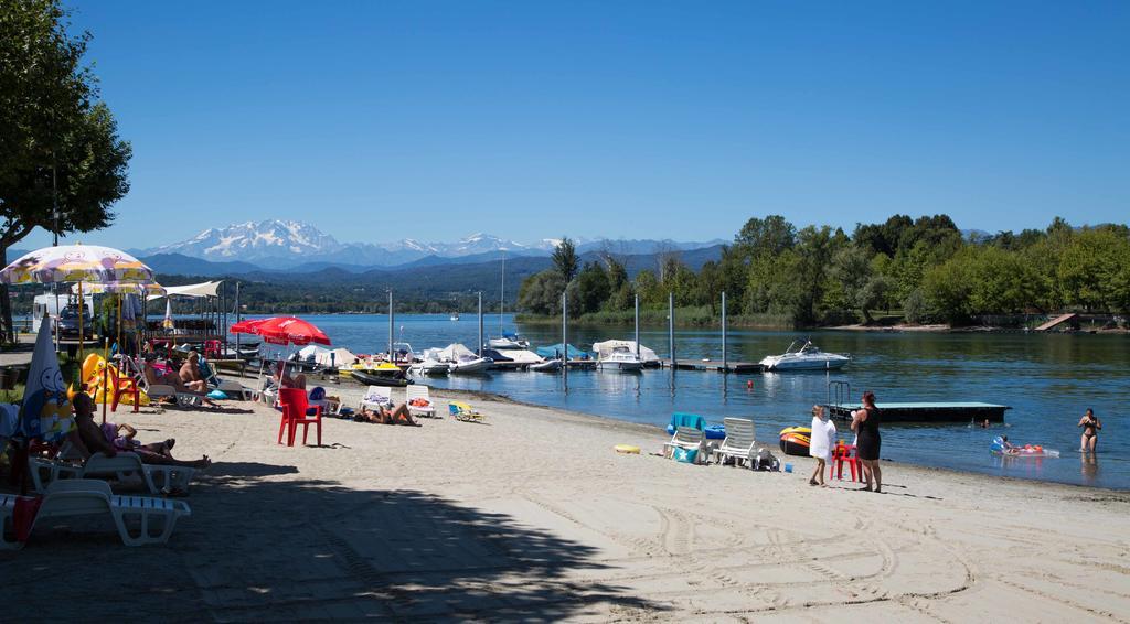 Camping Italia Lido カステッレット・ソプラ・ティチーノ エクステリア 写真